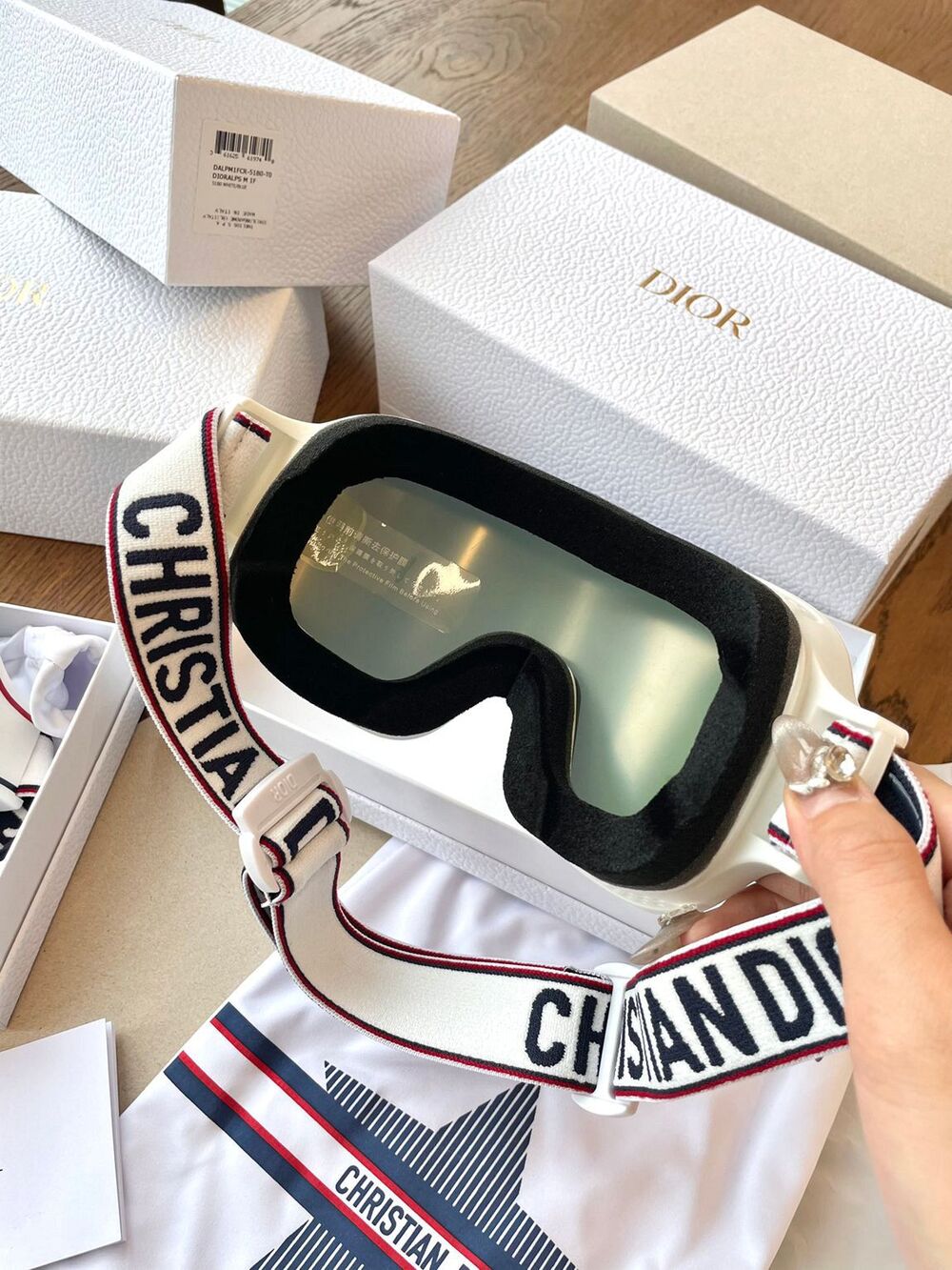 Dior Snowboard Ski Goggles - Picture 9 of 9